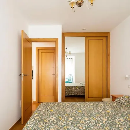 Centro De Con Parking Apartamento Baiona
