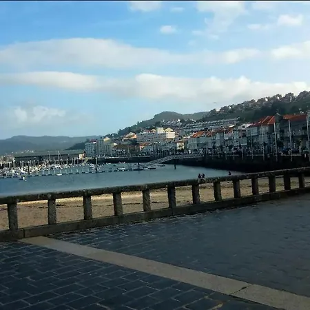 Centro De Con Parking Apartamento Baiona