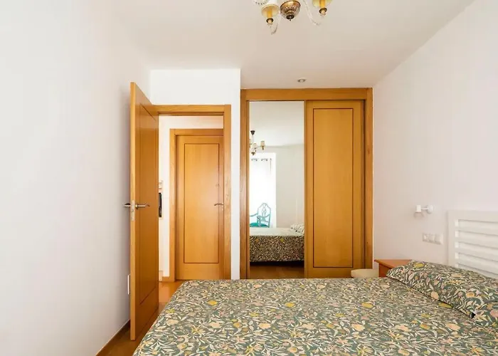Centro De Con Parking Apartamento Baiona