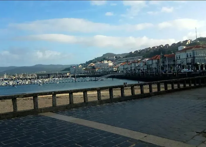 Centro De Con Parking Apartamento Baiona